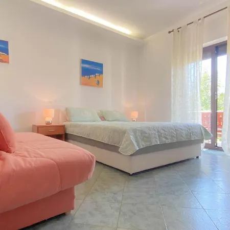 Apartment Marina No.1 *